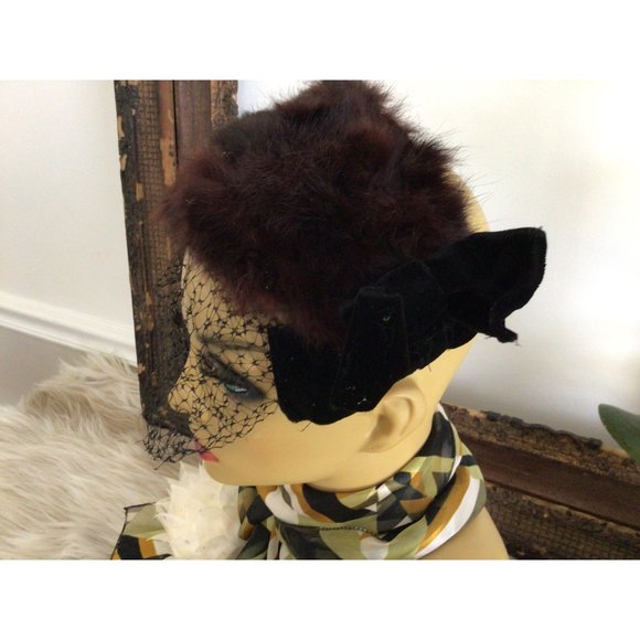 Vintage Miss Sally Victor New York Floral Topper- 1950s pillbox hat with Netting main image 4